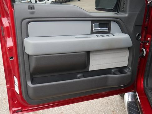 Used 2014 Ford F150 XLT w/ Equipment Group 302A Luxury AWD/4WD image 14