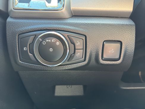 Used 2021 Ford Ranger XLT w/ Equipment Group 301A Mid AWD/4WD image 18