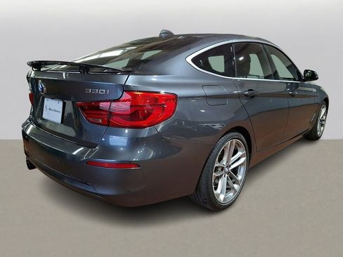 Used 2018 BMW 330i Gran Turismo xDrive image 5