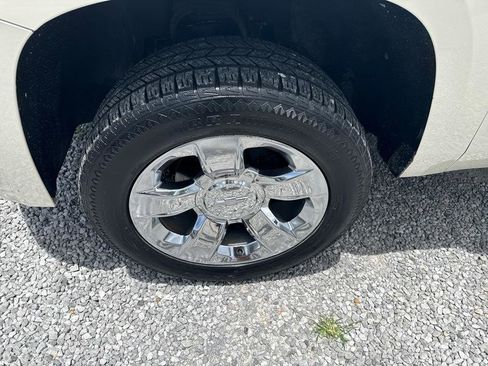 Used 2015 Chevrolet Tahoe LTZ RWD image 7