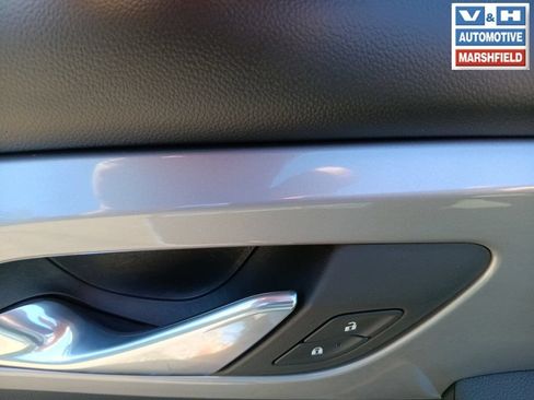 Used 2025 Chevrolet Blazer LT AWD/4WD image 12