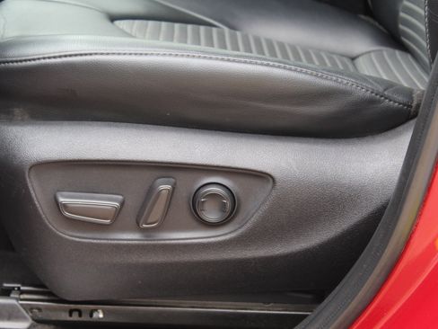 Used 2023 Toyota Highlander XSE FWD image 34