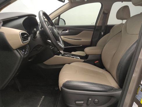 Used 2019 Hyundai Santa Fe Limited image 17