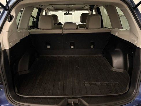 Used 2017 Subaru Forester 2.5i Limited AWD/4WD image 10