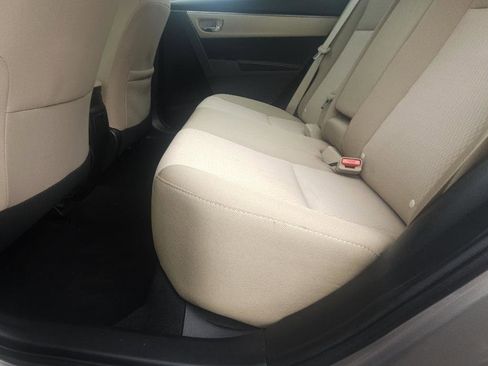 Used 2015 Toyota Corolla LE FWD image 19