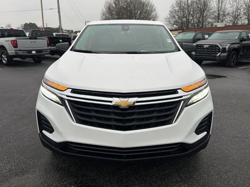 Used 2024 Chevrolet Equinox LS image 3