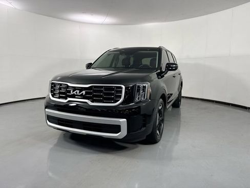 Certified 2024 Kia Telluride S w/ S Sunroof Package AWD/4WD image 2