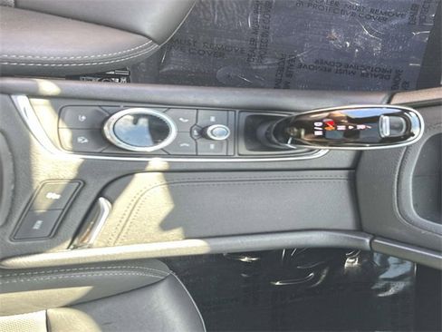 Certified 2021 Cadillac XT5 Premium Luxury image 23