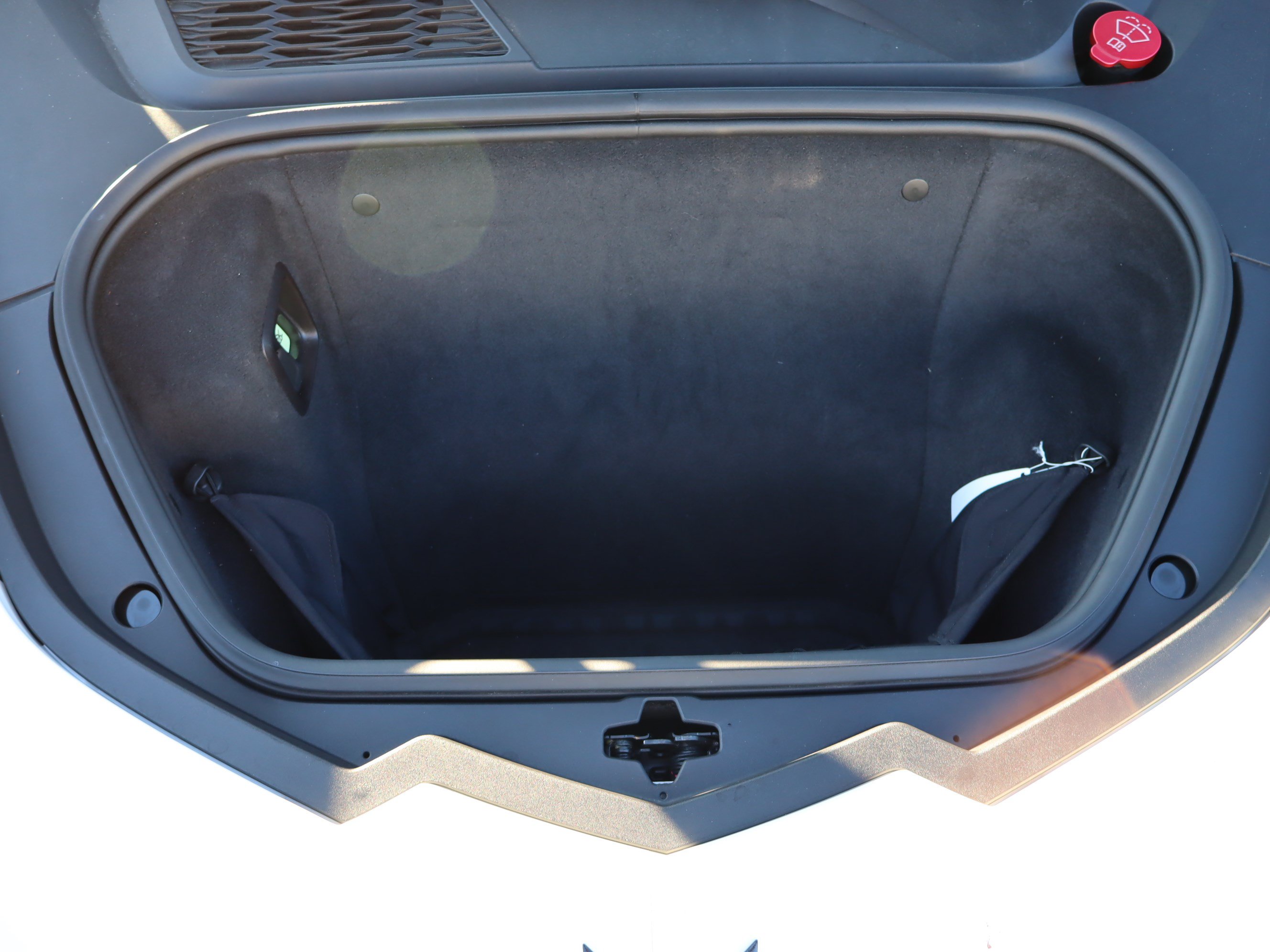 Used 2023 Chevrolet Corvette Stingray Premium Cpe w/ Z51 Performance Package RWD image 39