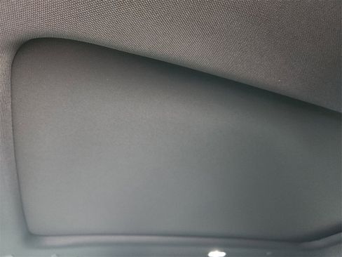 New 2026 Chevrolet Traverse RS image 17