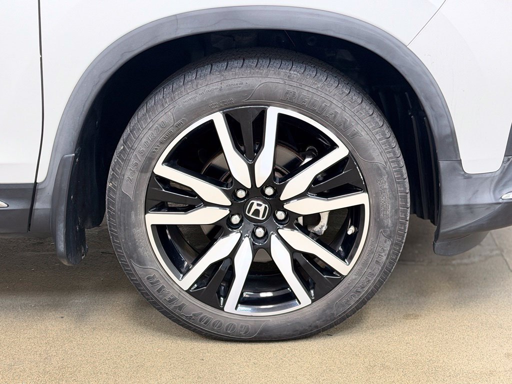 Used 2020 Honda Pilot Elite image 4