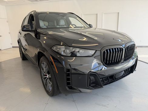 Used 2024 BMW X5 xDrive40i w/ M Sport Package image 1
