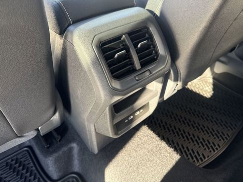 New 2026 Volkswagen Taos SEL AWD/4WD image 29