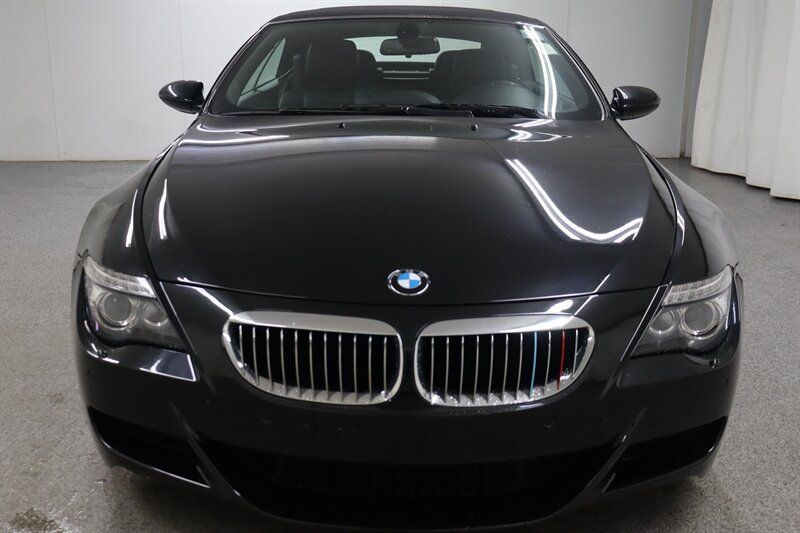 Used 2008 BMW M6 Convertible RWD image 2