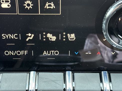 New 2026 GMC Acadia Denali Ultimate w/ LPO, Floor Liner Package image 21