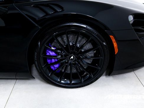 Used 2025 McLaren Artura Spider image 26