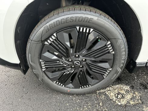 New 2026 Nissan Murano Platinum image 11