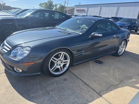 Used 2008 Mercedes-Benz SL 550 image 2