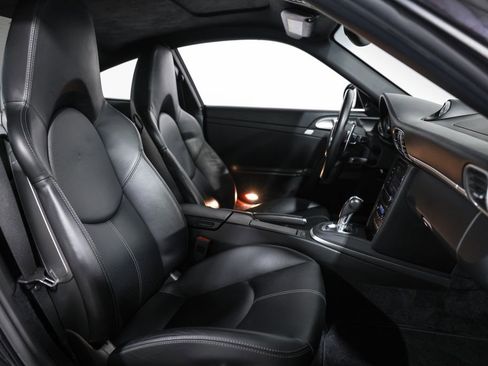 Used 2011 Porsche 911 Turbo S image 19