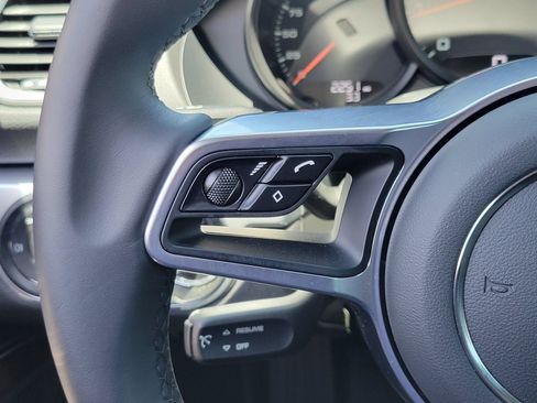 Used 2025 Porsche 718 Cayman RWD image 13