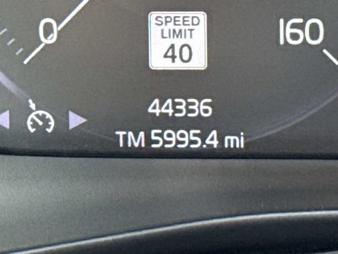 Used 2020 Volvo XC40 T5 Momentum w/ Protection Package Premier AWD/4WD image 28