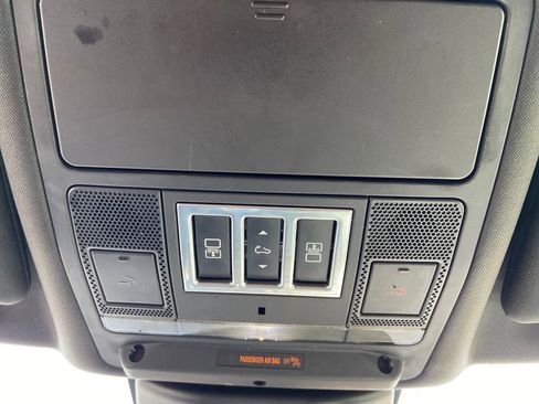 Used 2019 Land Rover Discovery HSE Luxury image 37