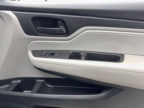 Used 2019 Honda Odyssey EX image 42
