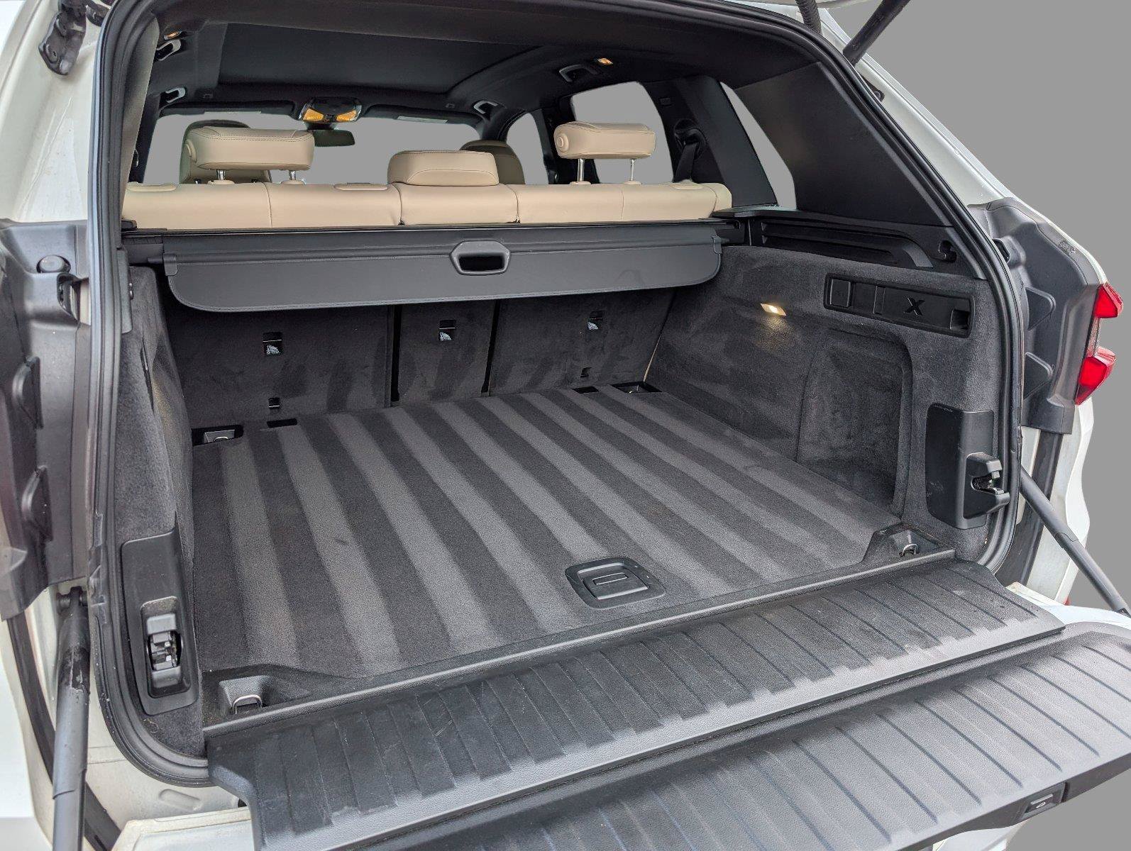 Used 2022 BMW X5 sDrive40i w/ Luxury Seating Package RWD image 35