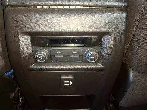 Certified 2023 Chevrolet Traverse LT image 27