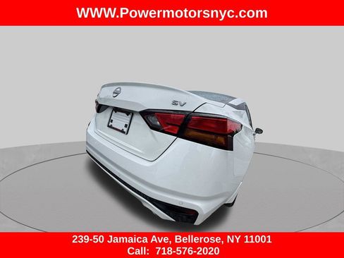 Used 2024 Nissan Altima 2.5 SV w/ SV Premium Package FWD image 7