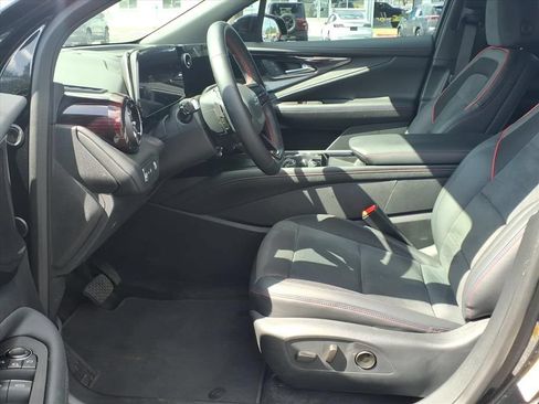 Used 2024 Chevrolet Blazer EV RS AWD/4WD image 19