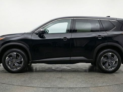 Used 2025 Nissan Rogue SV AWD/4WD image 5