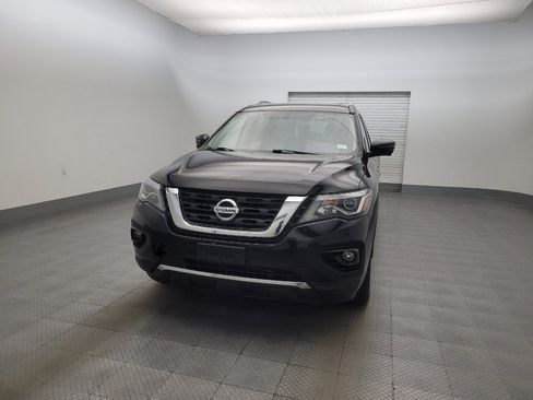 Used 2019 Nissan Pathfinder Platinum w/ Cargo Package image 15
