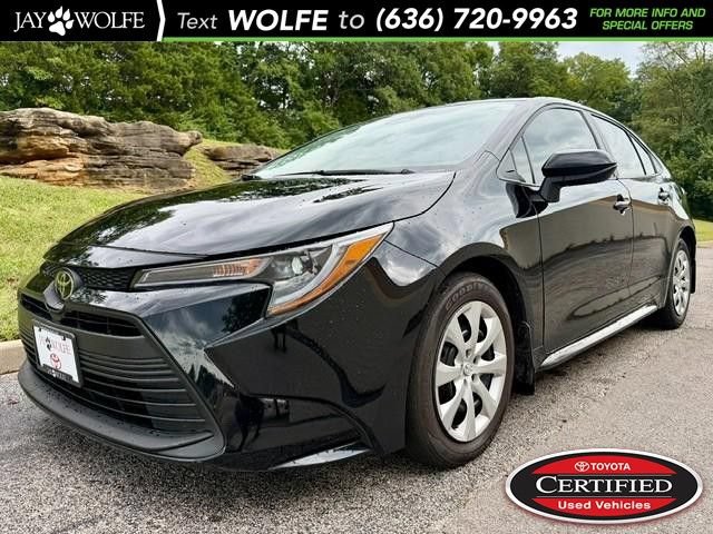 Certified 2026 Toyota Corolla LE FWD image 1