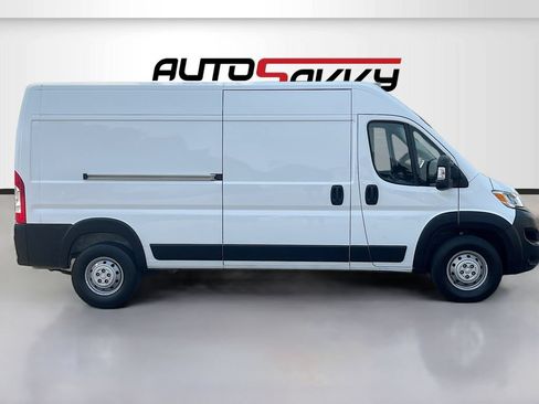 Used 2023 RAM ProMaster 2500 FWD image 8