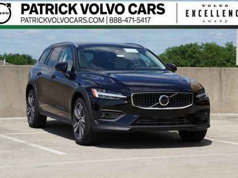 New 2026 Volvo V60 B5 Cross Country Plus w/ Climate Package image 1