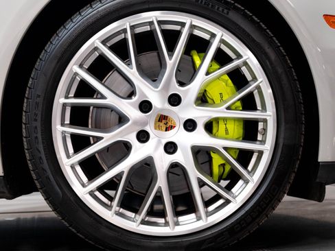 Used 2019 Porsche Panamera 4 AWD/4WD image 25