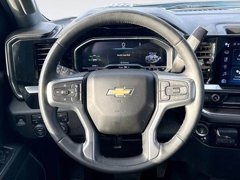 Used 2024 Chevrolet Silverado 2500 LT image 12