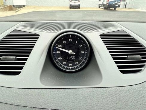 Used 2025 Porsche Cayenne S image 21