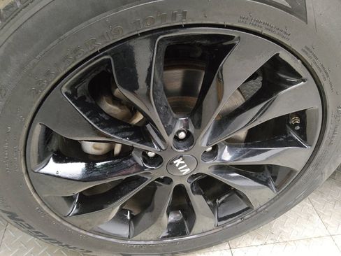 Used 2020 Kia Sorento EX image 31