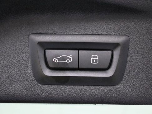 Used 2023 BMW X7 xDrive40i AWD/4WD image 19