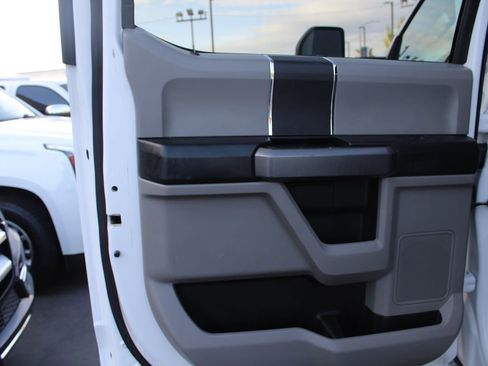 Used 2017 Ford F250 XLT AWD/4WD image 17