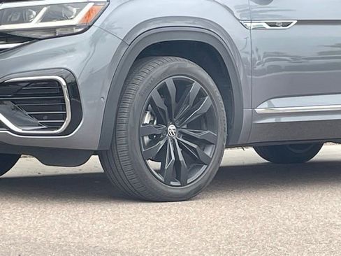 Used 2023 Volkswagen Atlas SEL Premium image 21