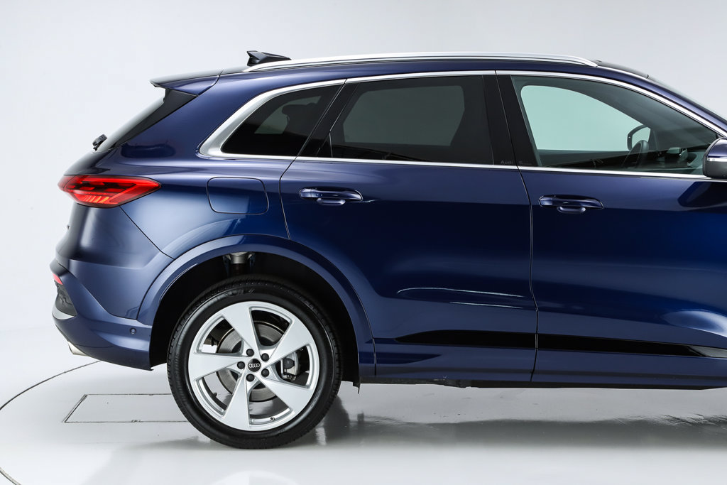 Used 2025 Audi Q5 Premium Plus AWD/4WD image 14