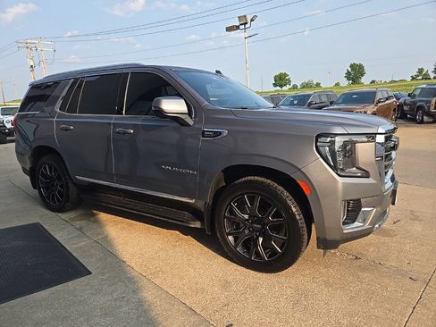 Used 2021 GMC Yukon SLT w/ SLT Premium Package AWD/4WD image 13
