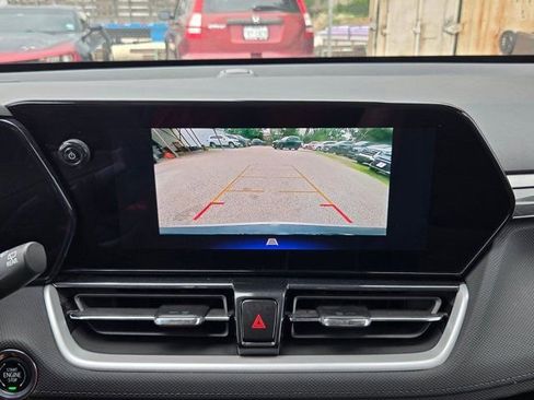 Used 2025 Chevrolet TrailBlazer LT AWD/4WD image 19