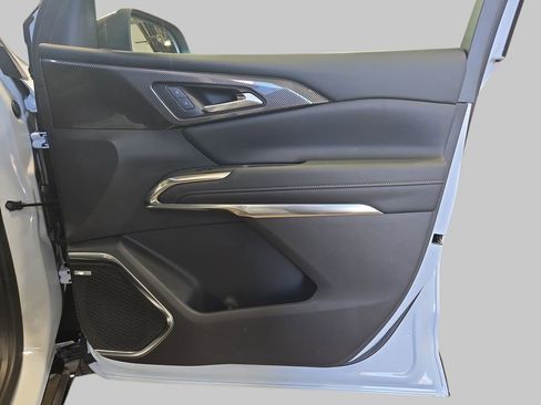 New 2026 Chevrolet Traverse High Country w/ LPO, Floor Liner Package image 11