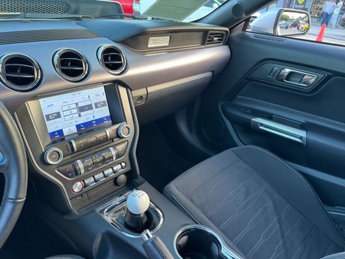 Used 2015 Ford Mustang GT RWD image 34