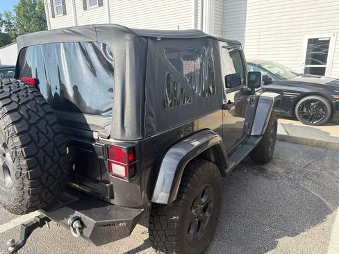 Used 2017 Jeep Wrangler Sport AWD/4WD image 5