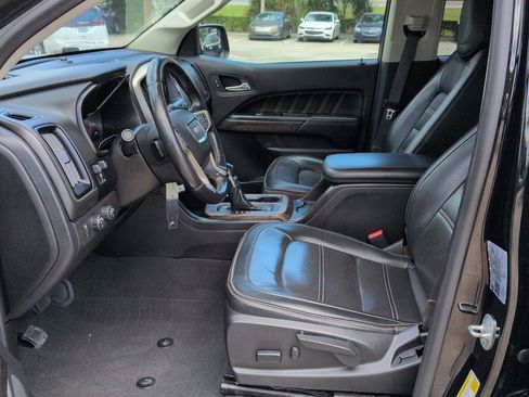 Used 2022 GMC Canyon Denali w/ Denali Black Edition Package AWD/4WD image 20